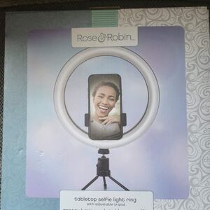 Rose & Robin Tabletop Selfie Light Ring BNIB